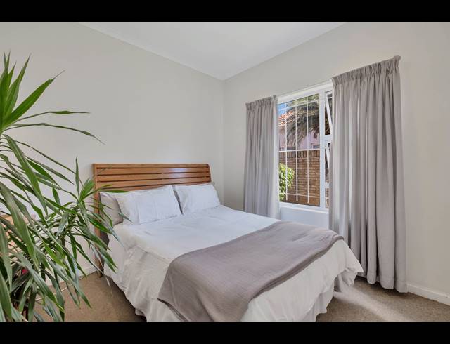 3 BEDROOM TOWNHOUSE FOR SALE IN LINDEN